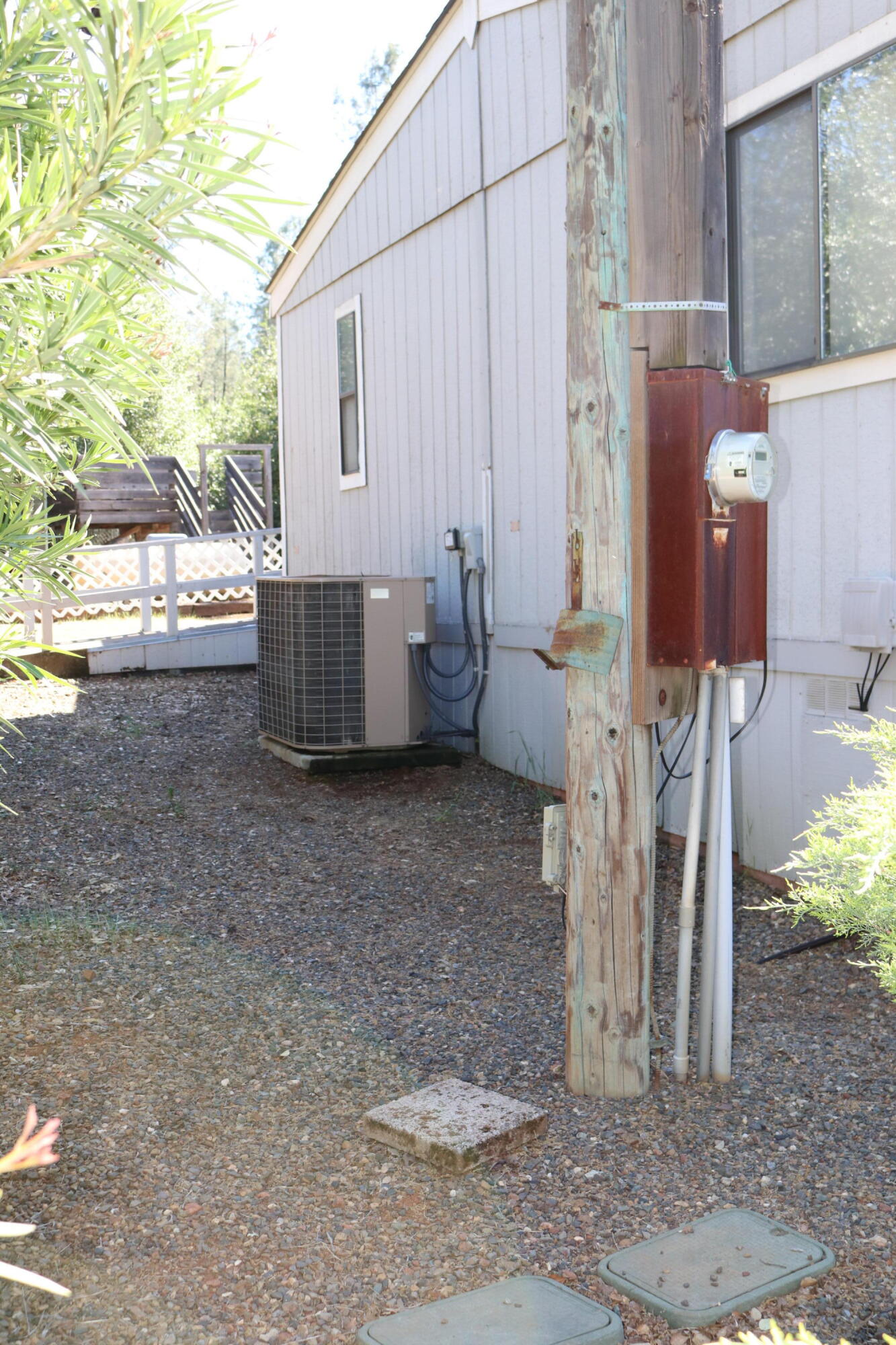 18659 Thomas Road Anderson, CA 96007 - Photo 31 of 45 Power