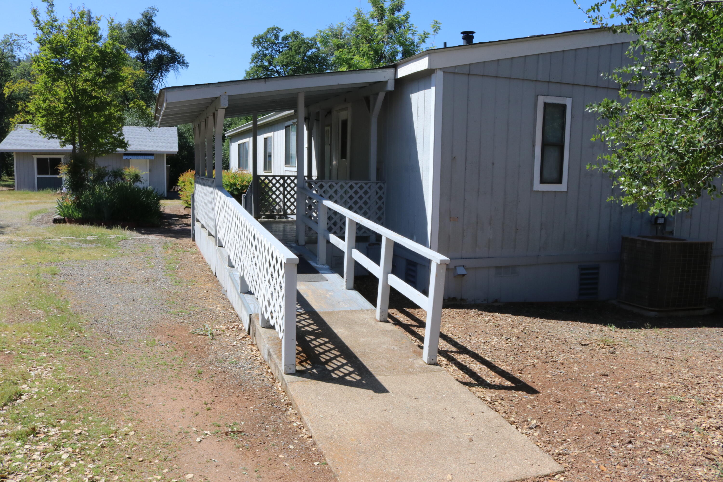 18659 Thomas Road Anderson, CA 96007 - Photo 34 of 45 Easy Access Ramp