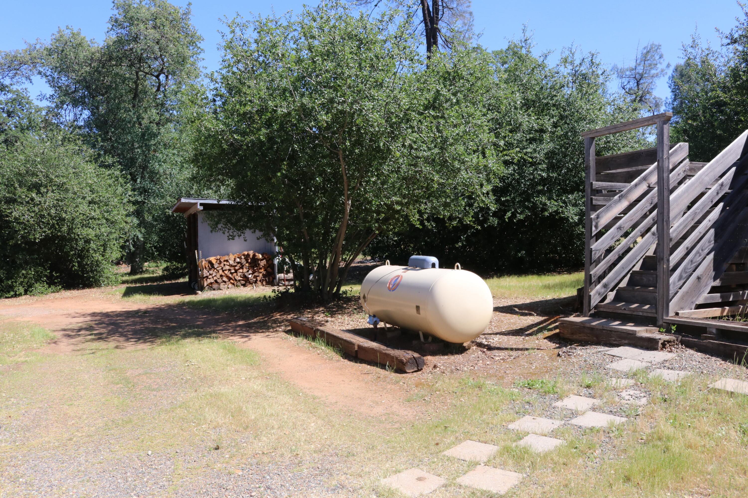 18659 Thomas Road Anderson, CA 96007 - Photo 37 of 45 Propane Tank