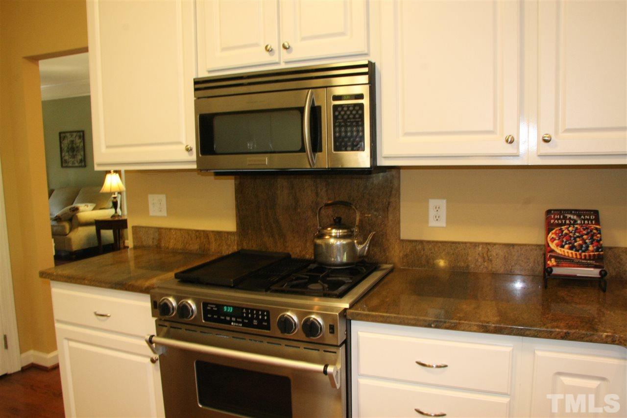 2209 Saltree Place Raleigh, NC 27614 - Photo 5 of 23 Gallery Image 5