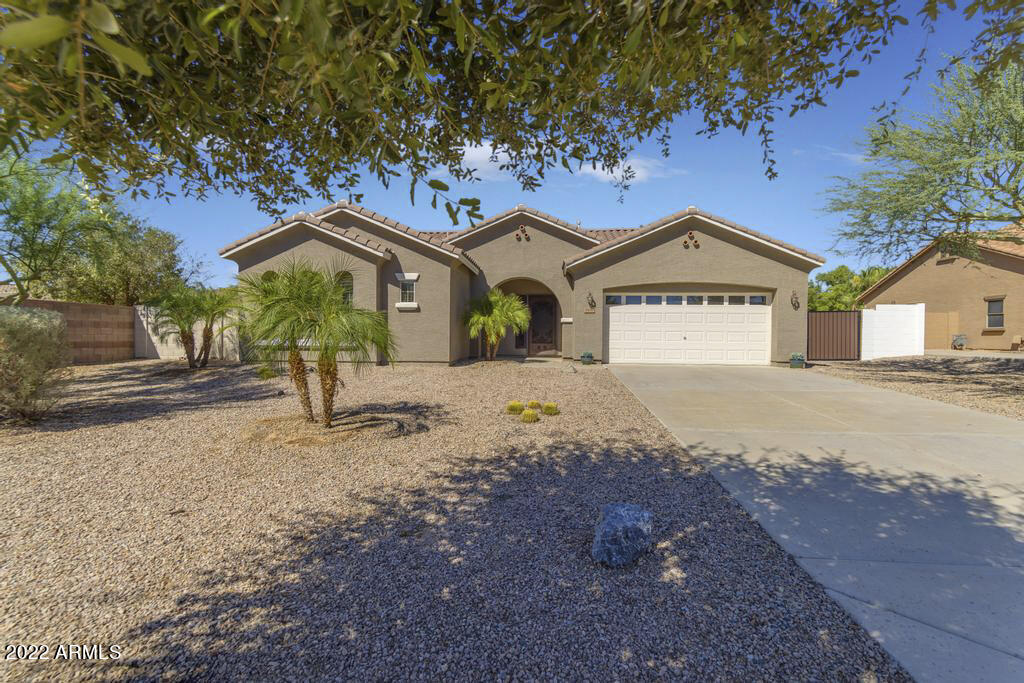 3160 East Blue Ridge Way Gilbert, AZ 85298 - Photo 1 of 43 001BlueRidgeWay001