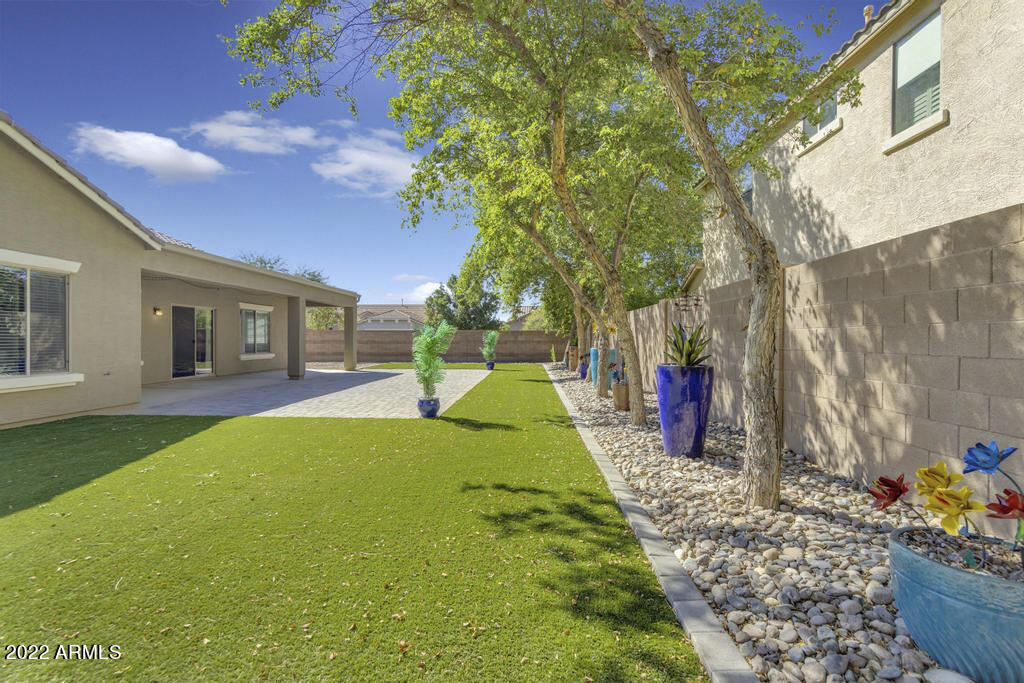 3160 East Blue Ridge Way Gilbert, AZ 85298 - Photo 33 of 43 034BlueRidgeWay001