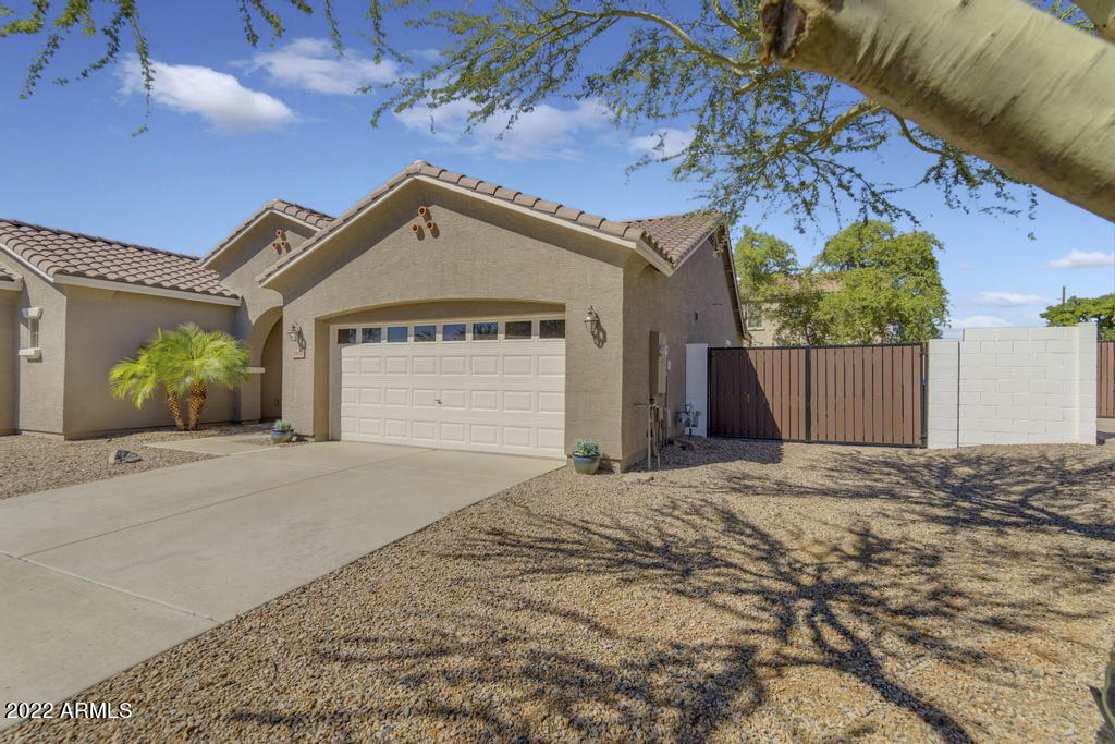 3160 East Blue Ridge Way Gilbert, AZ 85298 - Photo 38 of 43 040BlueRidgeWay001