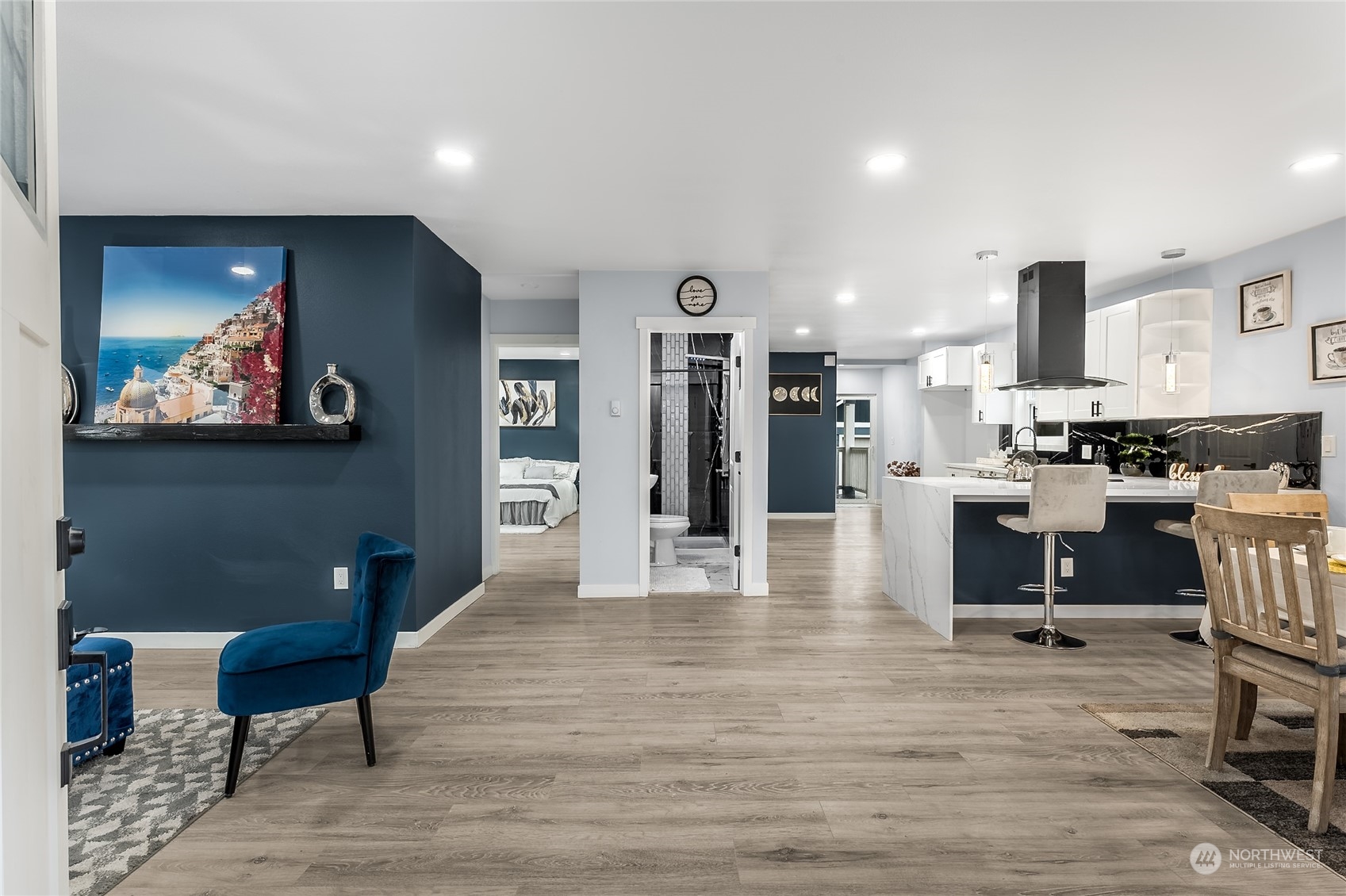 3217 South Durango Street Tacoma, WA 98409 - Photo 3 of 21 a living room with furniture and a kitchen view