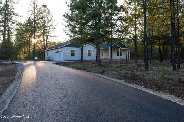 $1,250,000 | 150 Atlanta Way, Spirit Lake, ID 83869