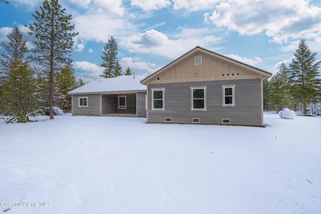 $1,250,000 | 150 Atlanta Way, Spirit Lake, ID 83869