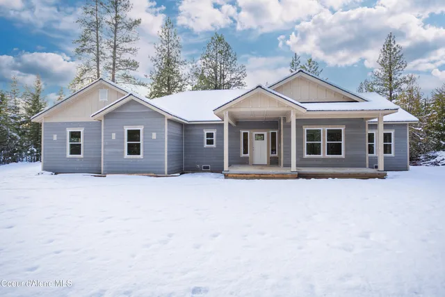$1,250,000 | 150 Atlanta Way, Spirit Lake, ID 83869