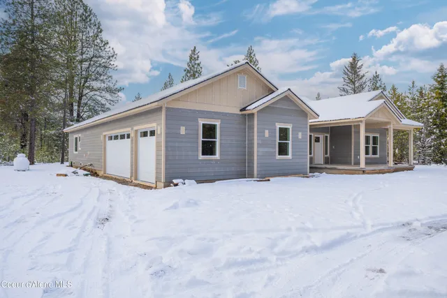 $1,250,000 | 150 Atlanta Way, Spirit Lake, ID 83869