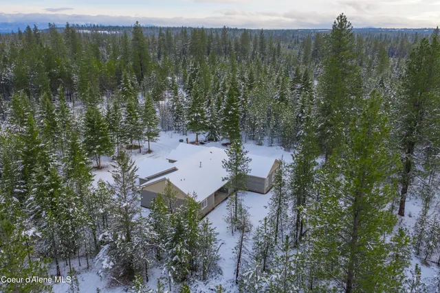 $1,250,000 | 150 Atlanta Way, Spirit Lake, ID 83869