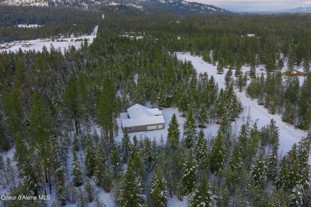 $1,250,000 | 150 Atlanta Way, Spirit Lake, ID 83869