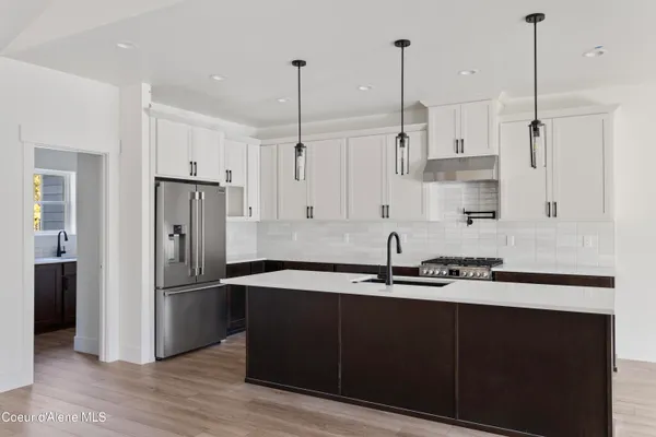 $1,250,000 | 150 Atlanta Way, Spirit Lake, ID 83869