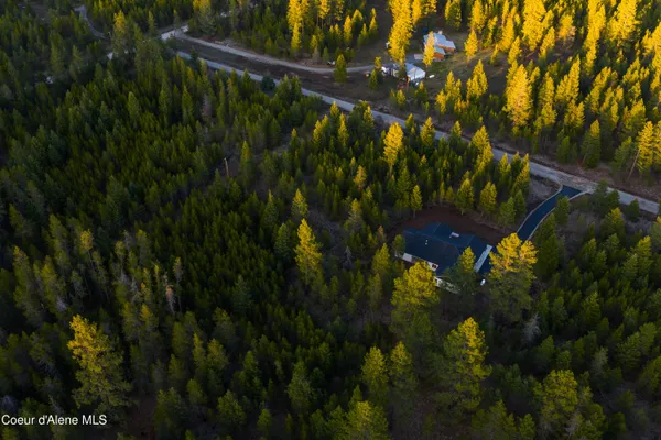$1,250,000 | 150 Atlanta Way, Spirit Lake, ID 83869