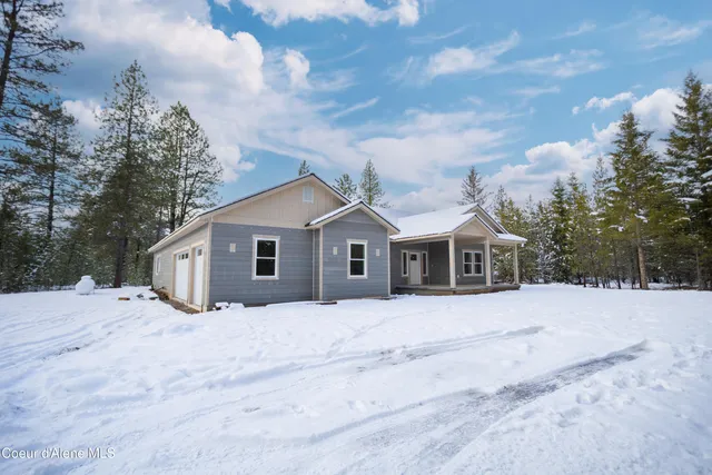 $1,250,000 | 150 Atlanta Way, Spirit Lake, ID 83869