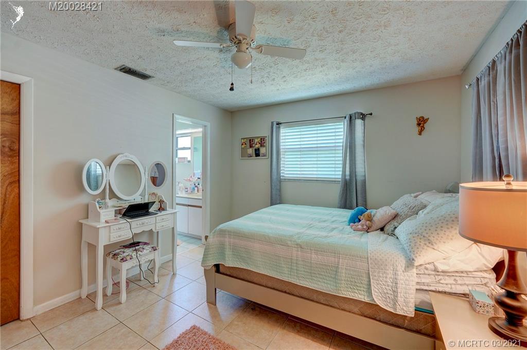 4918 Southeast Salvatori Road Stuart, FL 34997 - Photo 27 of 37 Gallery Image 27