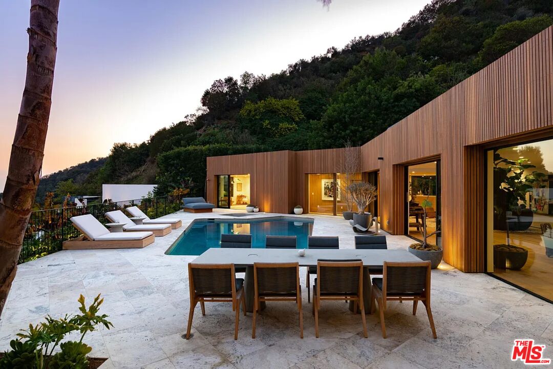 1883 Rising Glen Road Los Angeles, CA 90069 - Photo 37 of 40 Gallery Image 37