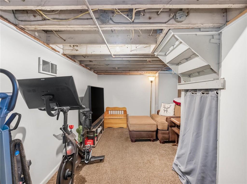 258 Wayne Street Baden, PA 15005 - Photo 18 of 27