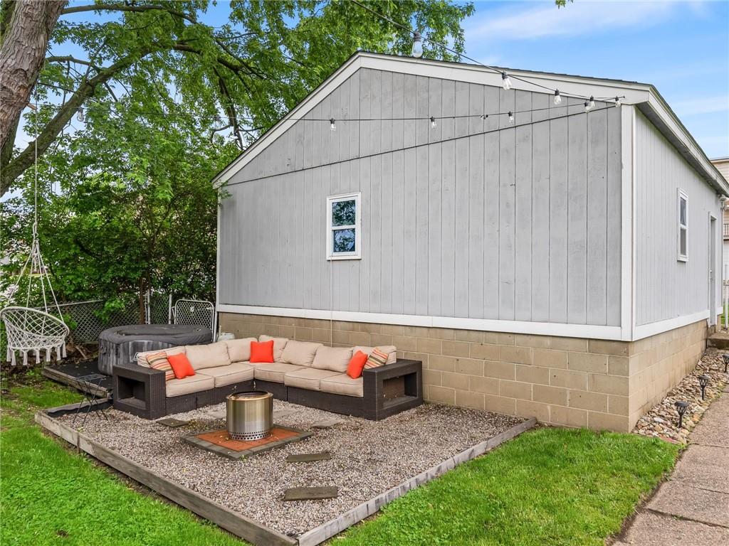 258 Wayne Street Baden, PA 15005 - Photo 22 of 27