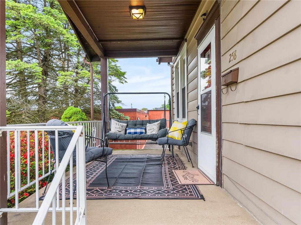 258 Wayne Street Baden, PA 15005 - Photo 3 of 27