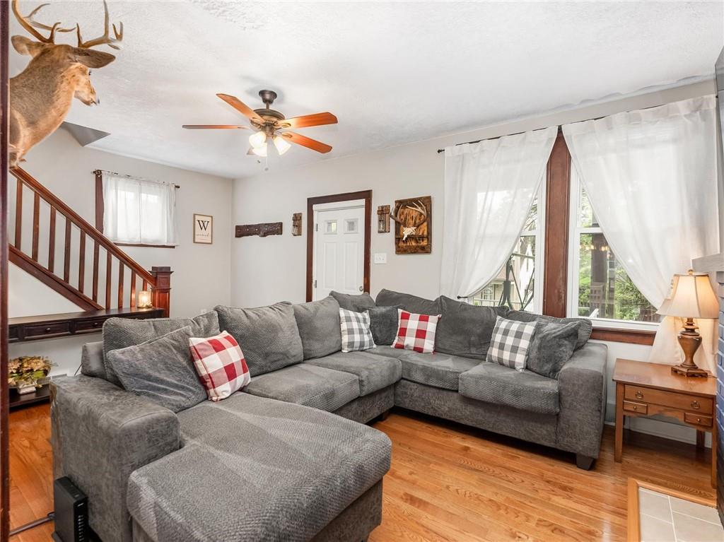 258 Wayne Street Baden, PA 15005 - Photo 6 of 27