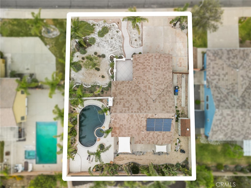 4021 North Larkspur Avenue Rialto, CA 92377 - Photo 4 of 40 aerial view of a bathroom with a tub and shower
