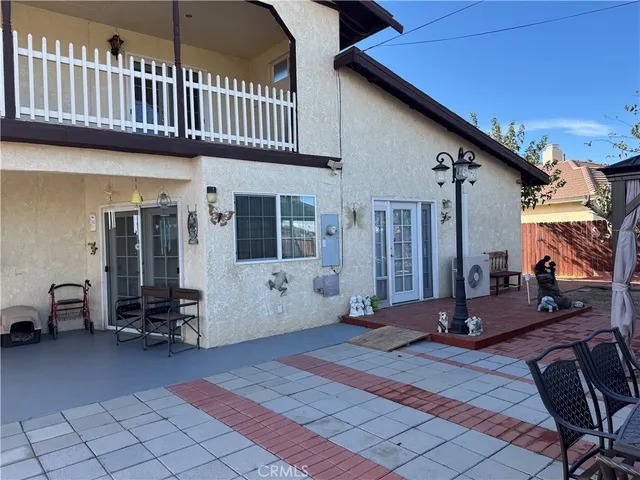 a view of outdoor space yard and patio