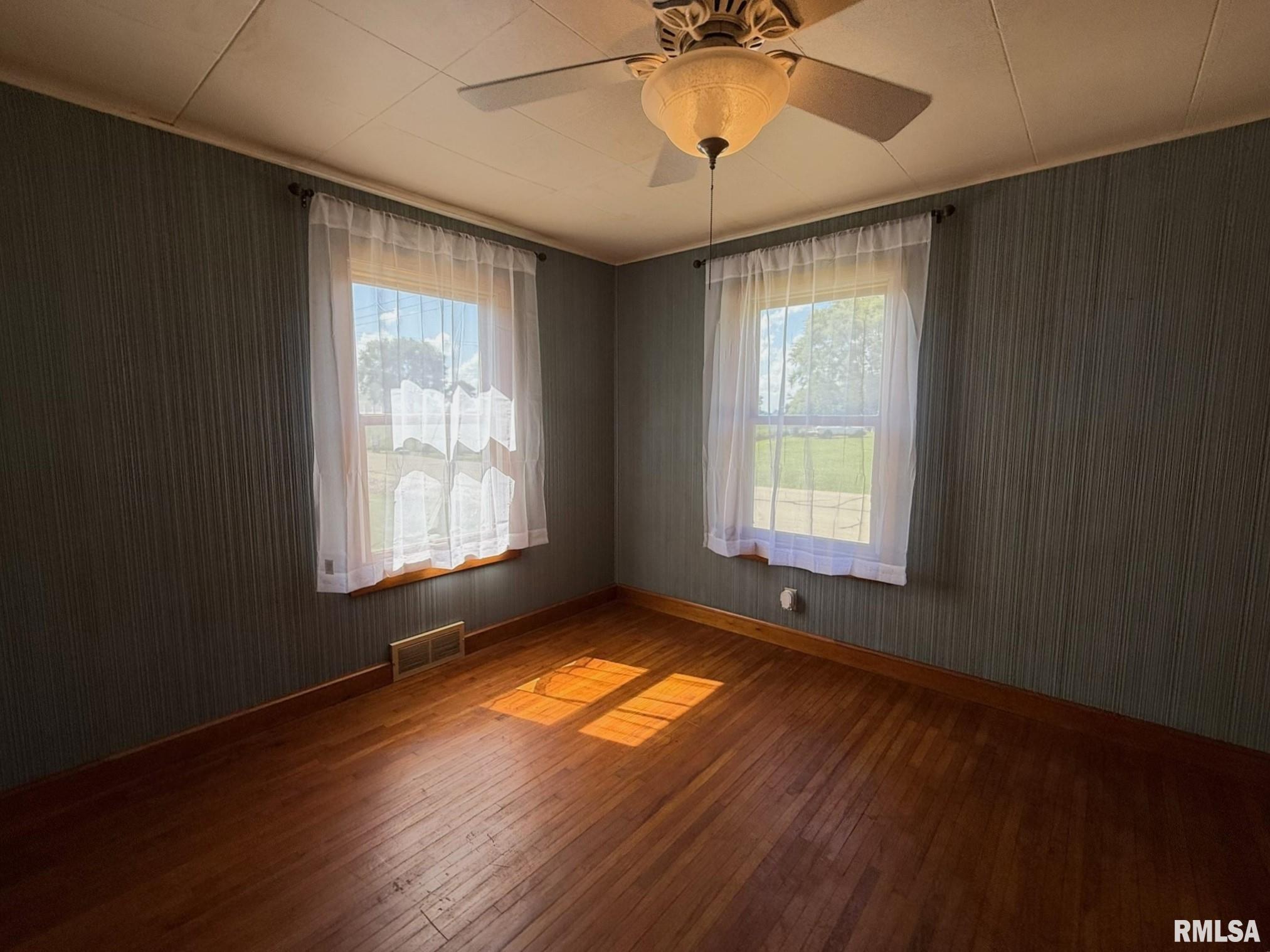 312 North Yates Street Alpha, IL 61413 - Photo 28 of 41 Gallery Image 28