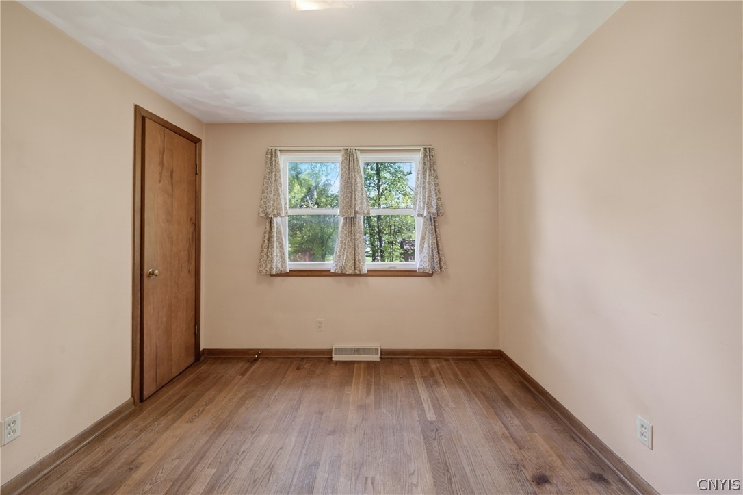 313 South Terry Road Syracuse, NY 13219 - Photo 26 of 30