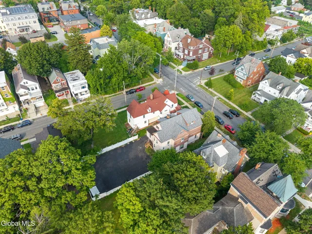 $549,000 | 113 South Lake Avenue, Albany, NY 12208