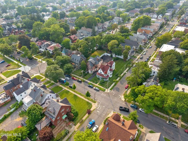 $549,000 | 113 South Lake Avenue, Albany, NY 12208