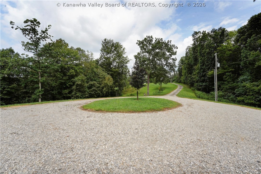 190 Long Branch Road Kenna, WV 25248 - Photo 3 of 46 Gallery Image 3