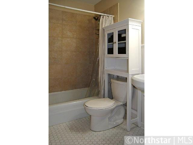 11317 Oakvale Road South Minnetonka, MN 55305 - Photo 7 of 16