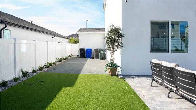 $830,000 | 2411 Huron Road, Rialto, CA 92377