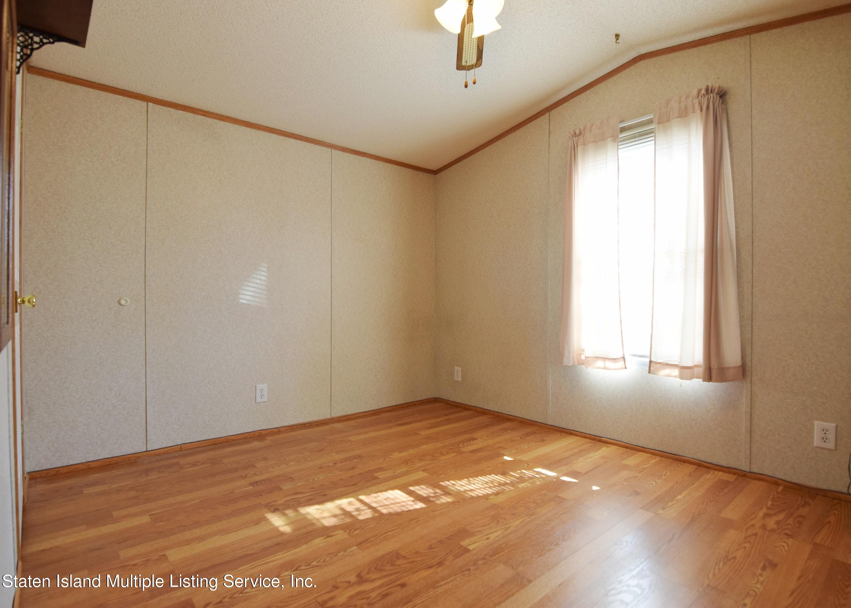 2701 Goethals Road North, Unit C2 Staten Island, NY 10303 - Photo 12 of 20 (12) BEDROOM 1 WITH WALK IN CLOSET