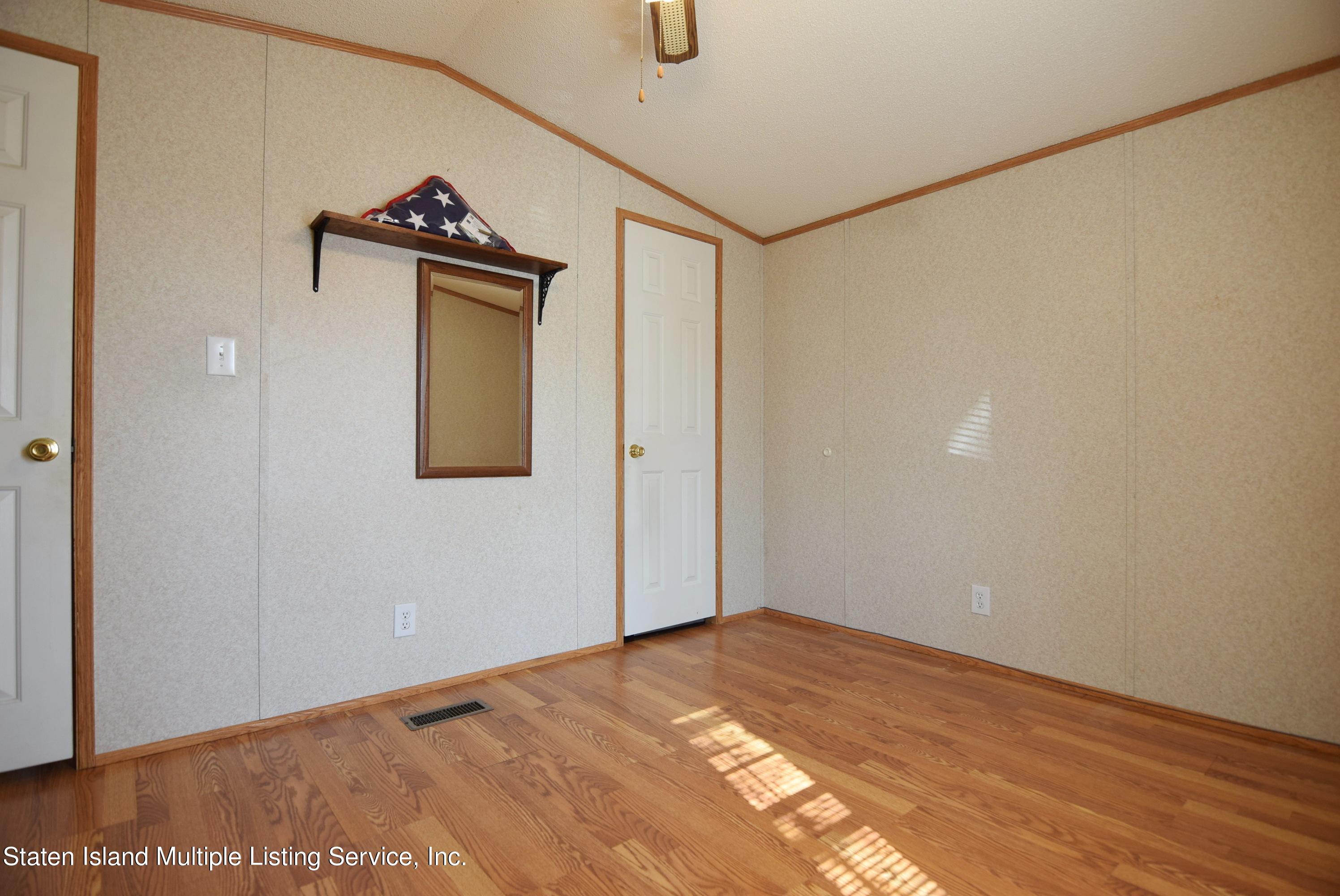 2701 Goethals Road North, Unit C2 Staten Island, NY 10303 - Photo 13 of 20 (13) BEDROOM 1 WITH WALK IN CLOSET