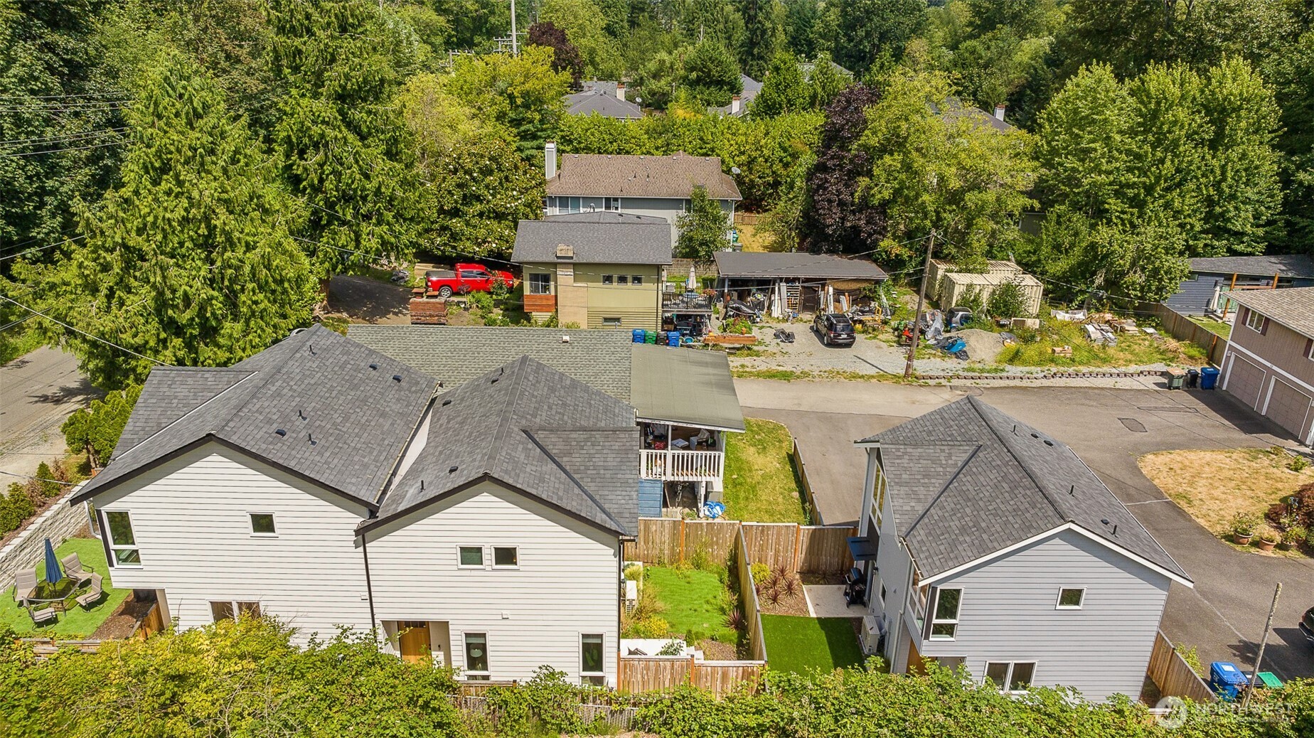 5984 26th Avenue Southwest, Unit B Seattle, WA 98106 - Photo 24 of 26 Gallery Image 24