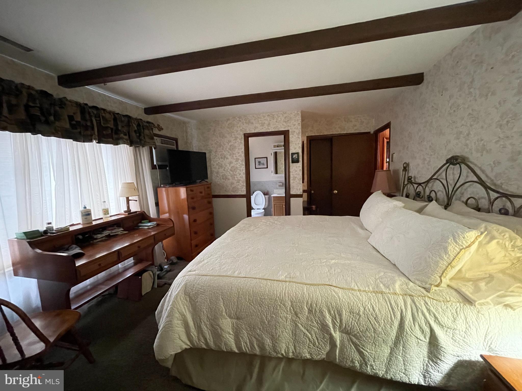 63 Fallenrock Road Levittown, PA 19056 - Photo 13 of 49