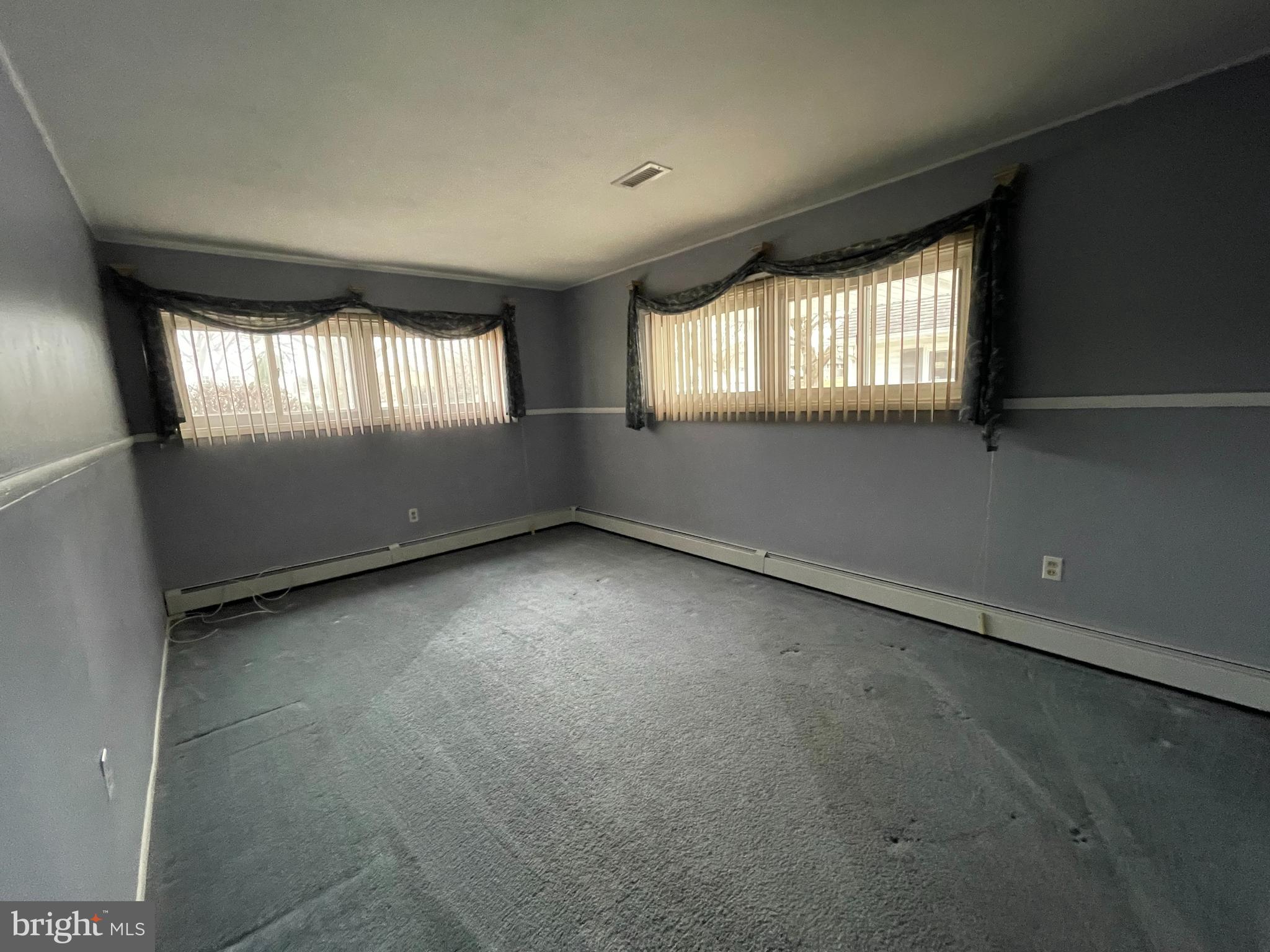 63 Fallenrock Road Levittown, PA 19056 - Photo 27 of 49