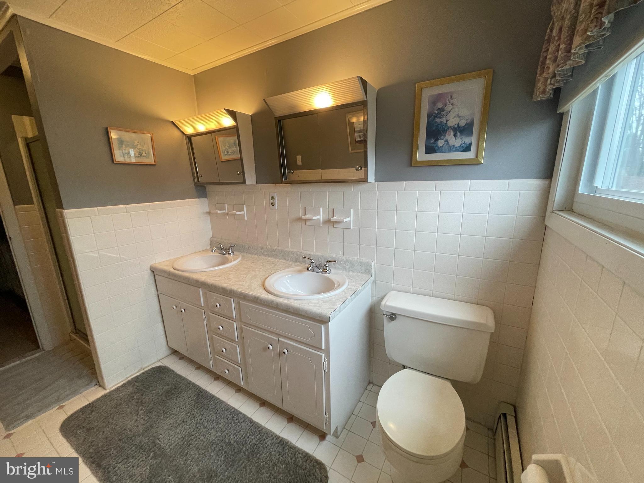 63 Fallenrock Road Levittown, PA 19056 - Photo 46 of 49
