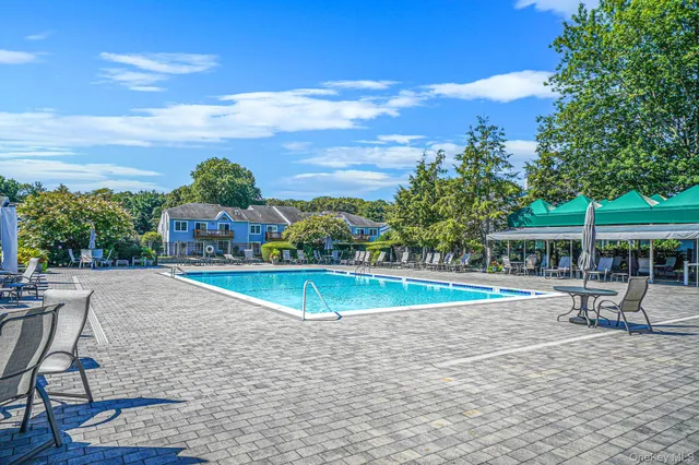 $615,000 | 113 Lakebridge Drive North, Kings Park, NY 11754