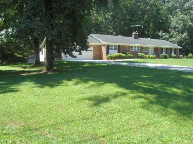 8907 Royclift Road Colfax, NC 27235 - Photo 3 of 25 Gallery Image 3