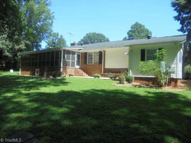 8907 Royclift Road Colfax, NC 27235 - Photo 4 of 25 Gallery Image 4
