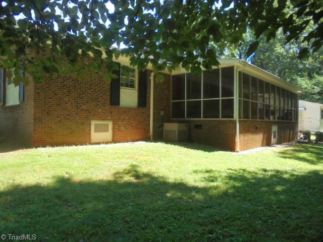 8907 Royclift Road Colfax, NC 27235 - Photo 5 of 25 Gallery Image 5