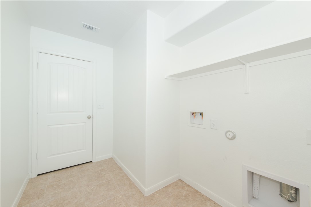 1007 Plateau Trail Georgetown, TX 78626 - Photo 19 of 32 a view of small space