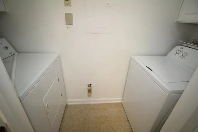 $1,300 | 620 Granville Court, Sandy Springs, GA 30328