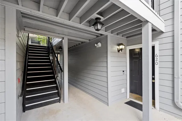 $1,300 | 620 Granville Court, Sandy Springs, GA 30328