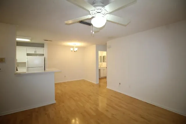 $1,300 | 620 Granville Court, Sandy Springs, GA 30328