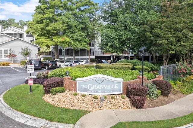 $1,300 | 620 Granville Court, Sandy Springs, GA 30328