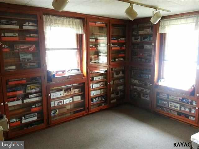 2174 Black Rock Road Hanover, PA 17331 - Photo 8 of 11