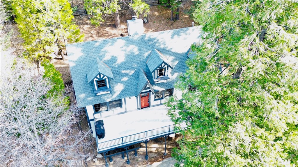 349 Golf Course Road Lake Arrowhead, CA 92352 - Photo 4 of 58 an aerial view of a house with a yard