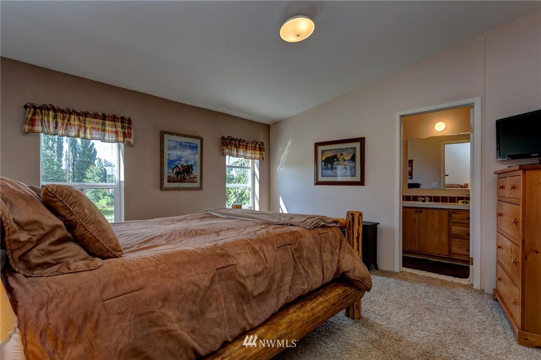 2740 East Badger Road Everson, WA 98247 - Photo 12 of 22 Gallery Image 12